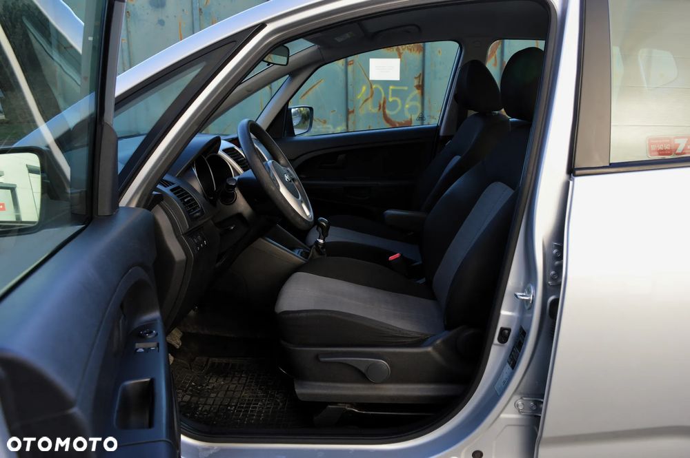 Kia Venga 1.4 CRDi L - 6