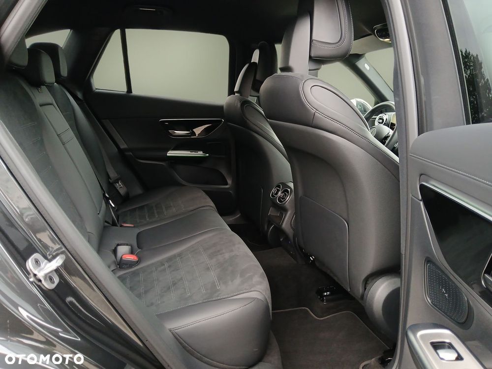 Mercedes-Benz GLC 200 d mHEV 4-Matic AMG Line - 15