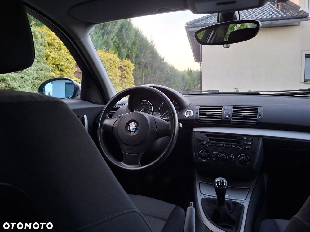 BMW Seria 1 116i - 10