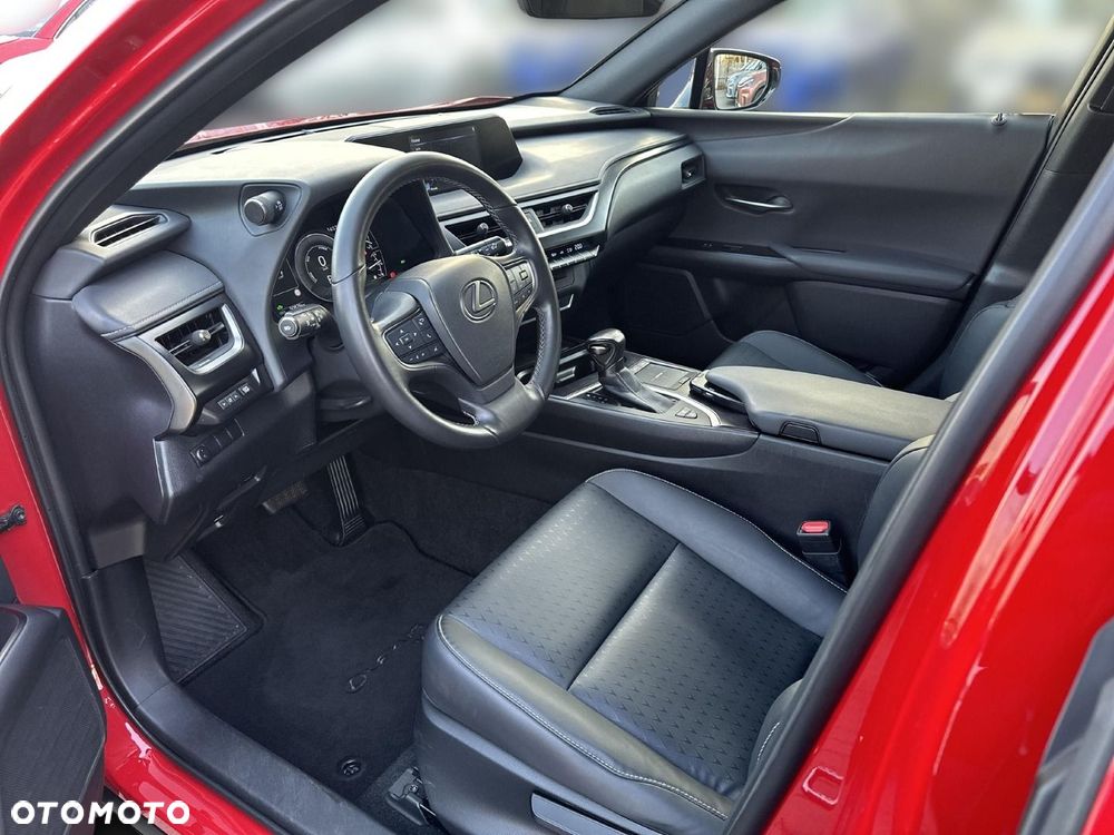Lexus UX - 14