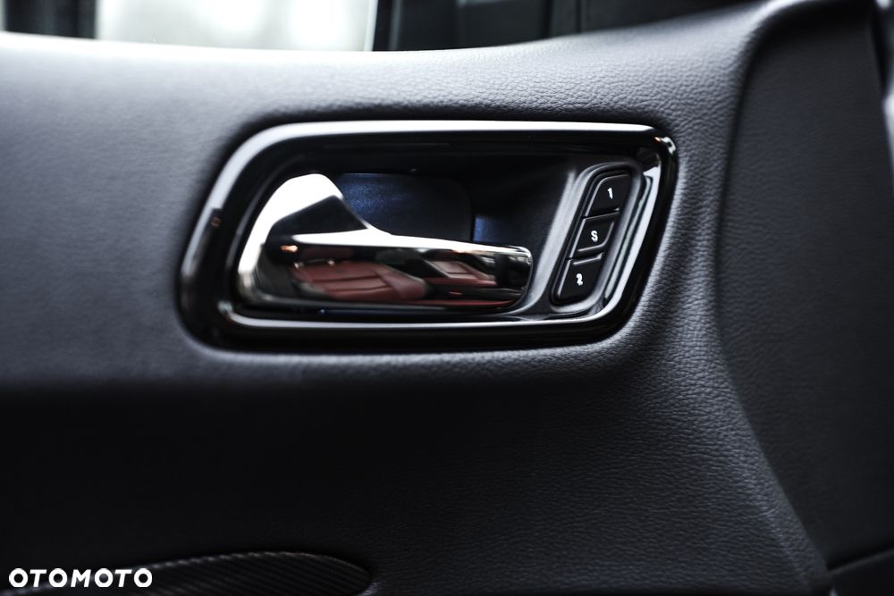 Dodge Durango 5,7 R/T - 34