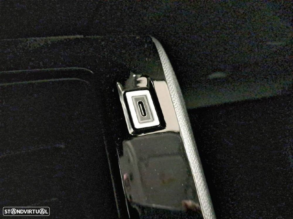 Peugeot 208 1.2 PureTech Style - 23