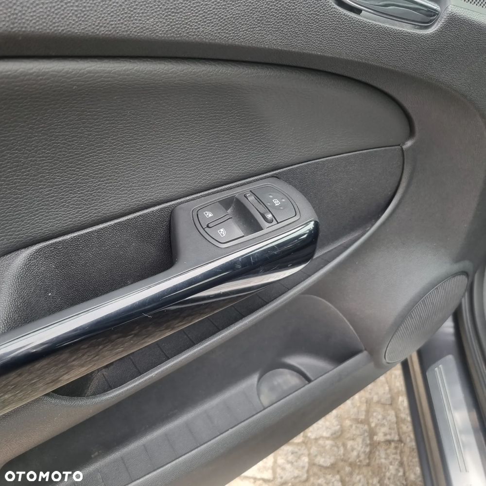 Opel Corsa 1.2 16V Cosmo - 22