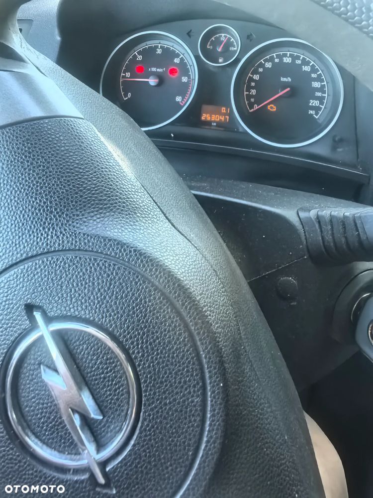 Opel Zafira 1.9 CDTI Essentia - 12