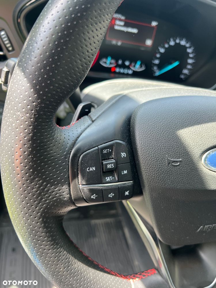 Ford Focus 1.5 EcoBoost Start-Stopp-System ST-LINE - 24