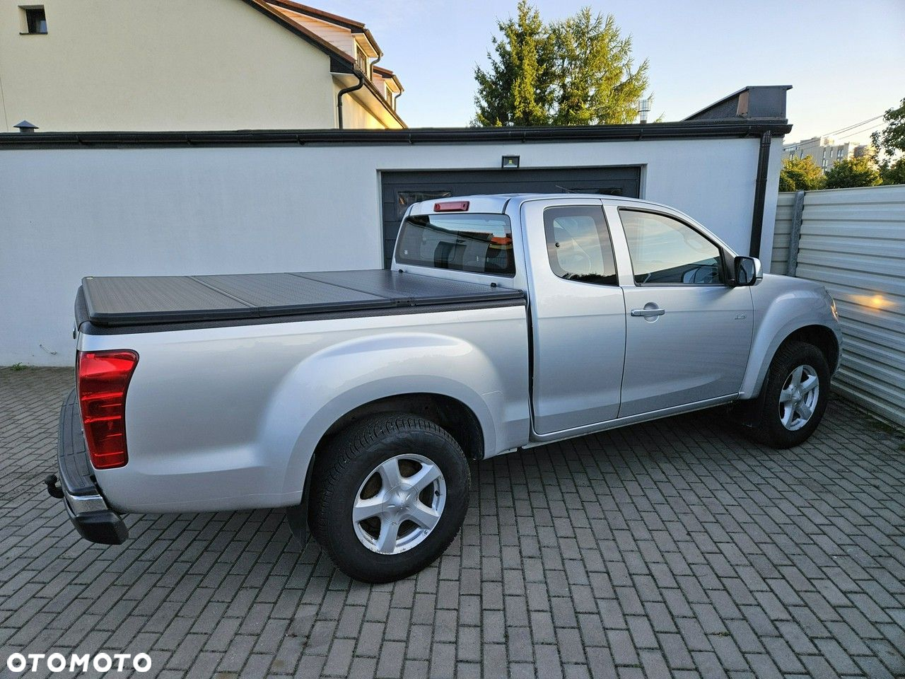 Isuzu D-Max 2.5 DC LS - 4