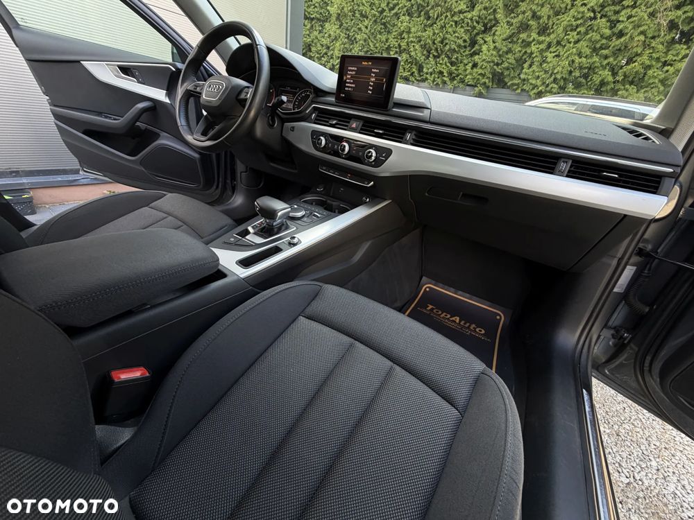Audi A4 Limousine 2.0 TFSI ultra S tronic design - 15