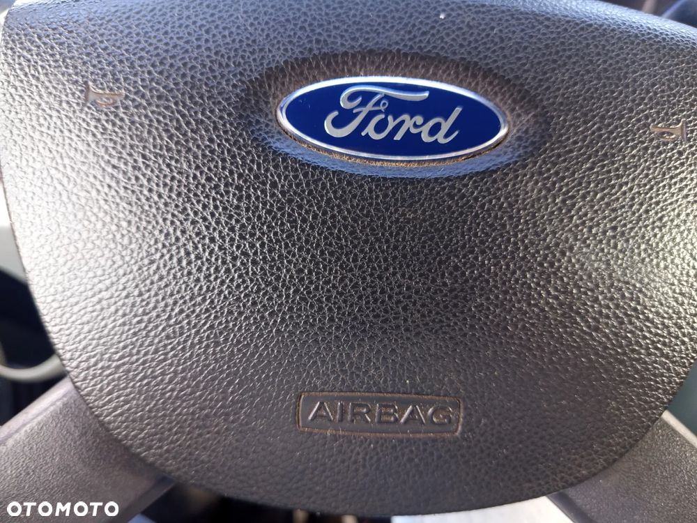 Ford Transit - 33