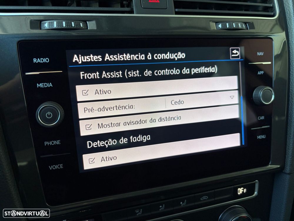 VW Golf Variant 1.6 TDi Confortline - 37