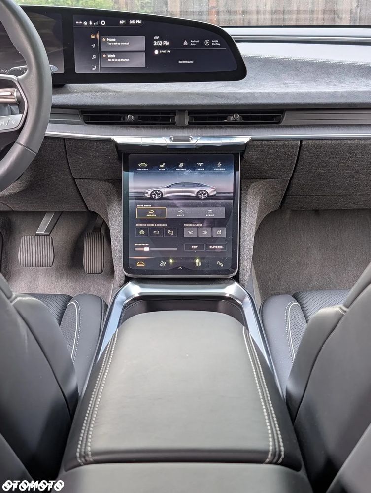 Lucid Air - 15
