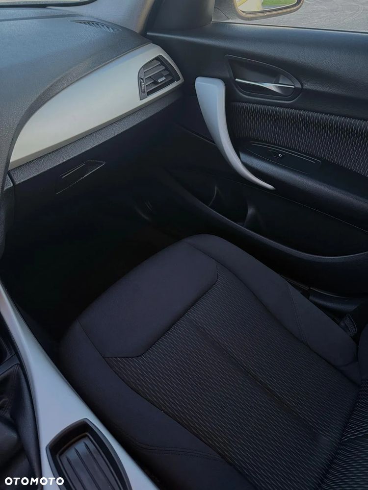 BMW Seria 1 - 22