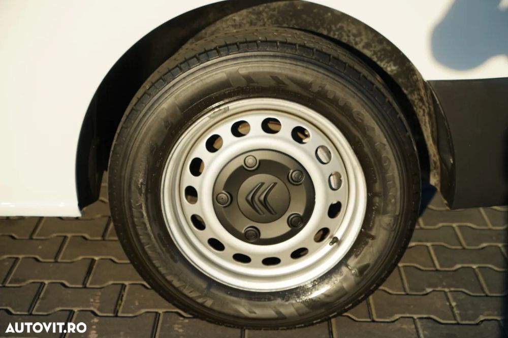 Citroën E-JUMPY XL / TABLĂ / Furgonetă / AUTOMATĂ / ELECTRICĂ / IMPORTATĂ / 2022 - 17