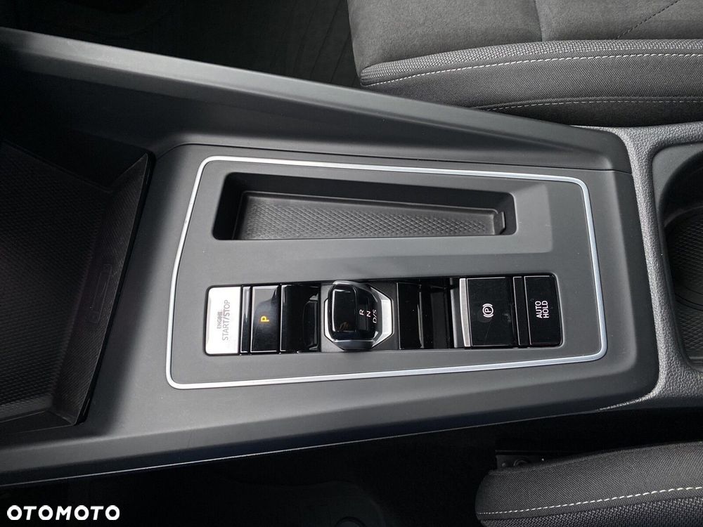 Volkswagen Golf - 18