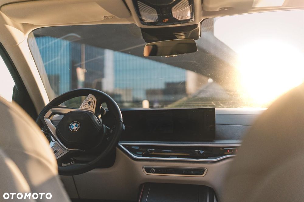 BMW X7 - 12