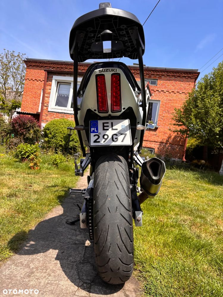 Suzuki SV - 19