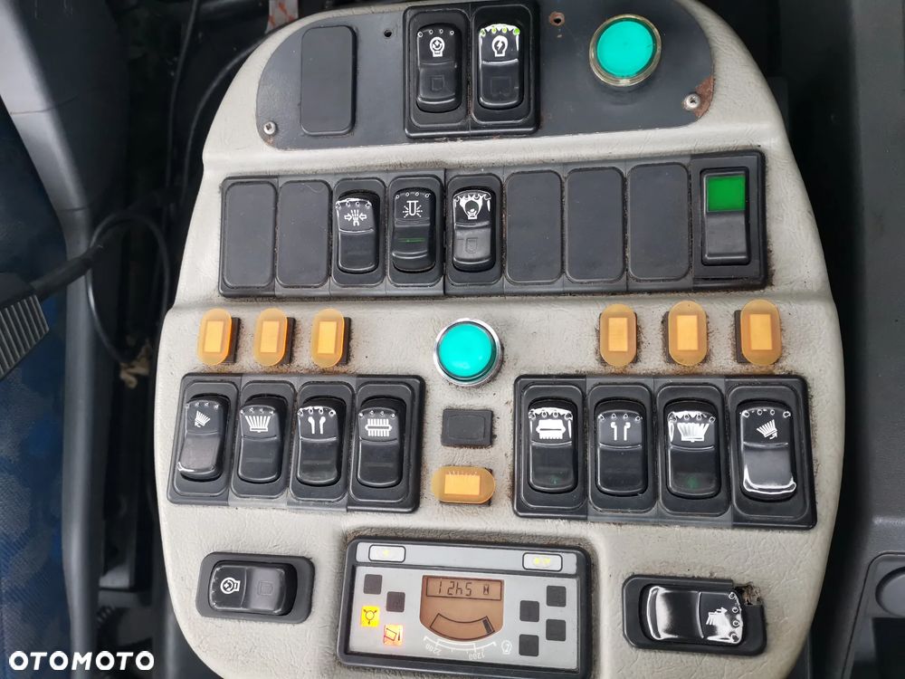 Iveco Eurocargo 180e25 zamiatarka Johanston VT800 - 19