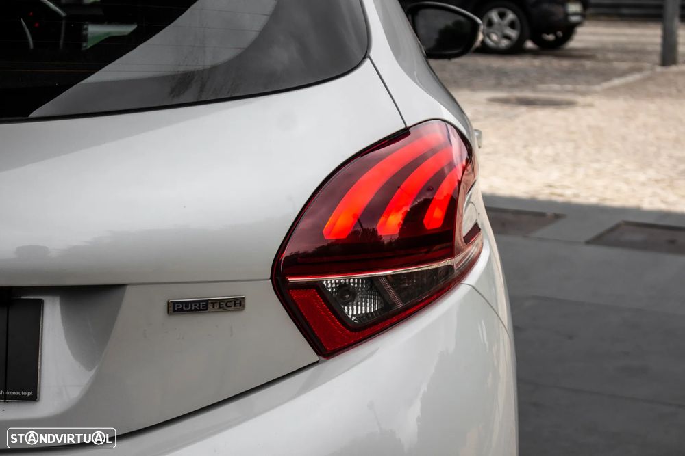 Peugeot 208 PureTech 82 Start & Stop Allure - 11