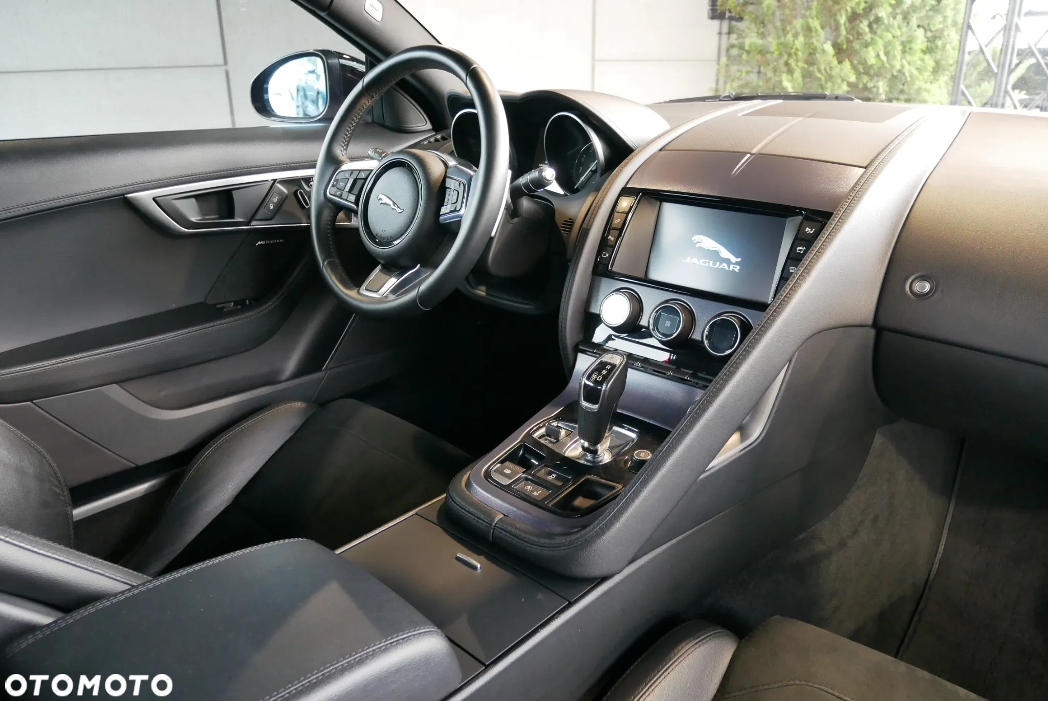 Jaguar F-Type Coupe 2.0 - 12