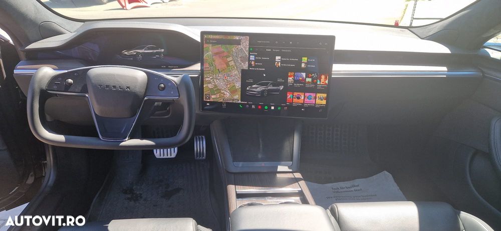 Tesla Model S - 13
