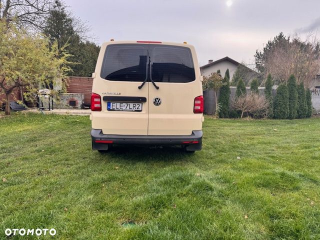 Volkswagen Caravelle - 4