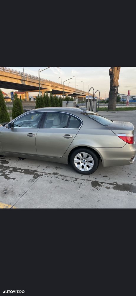 BMW Seria 5 520i - 2