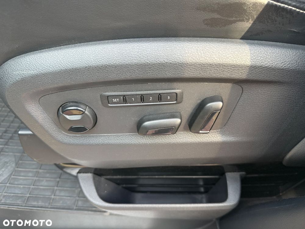 Volkswagen Multivan 2.0 BiTDI L1 Highline - 18