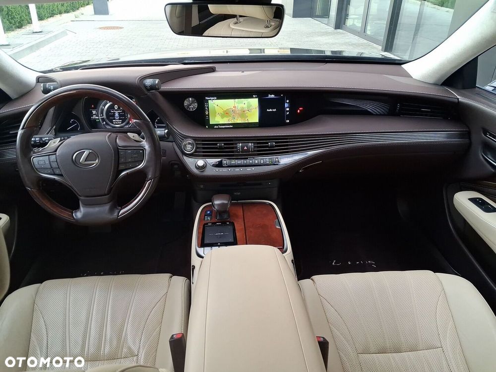 Lexus LS 500 Prestige AWD - 11