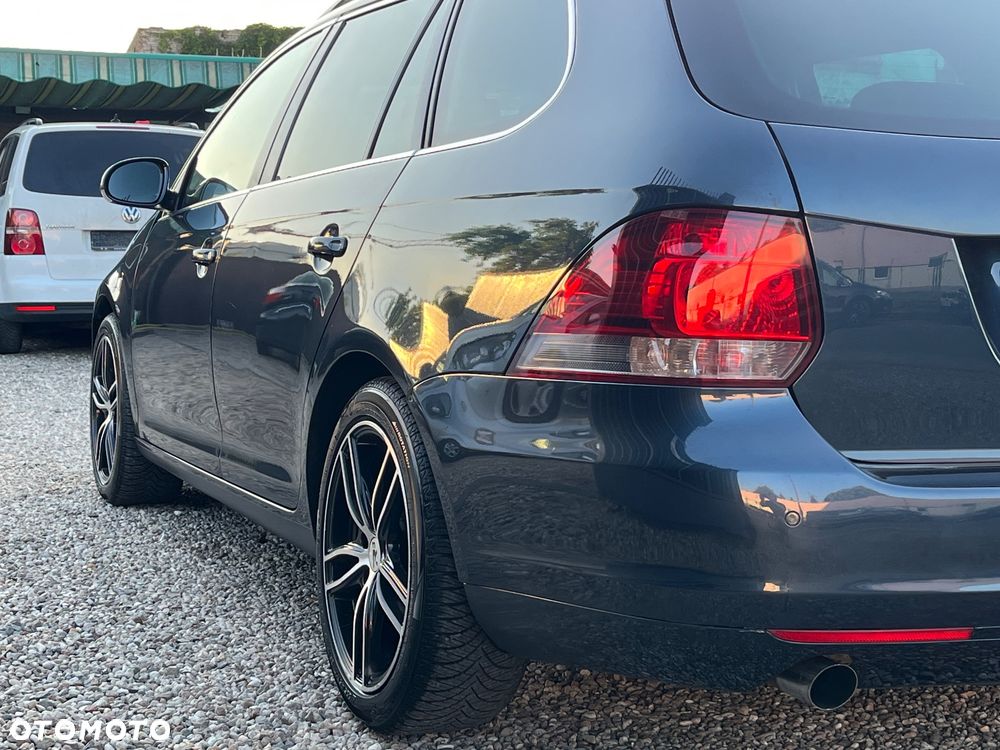 Volkswagen Golf 1.6 TDI DPF BlueMotion - 9