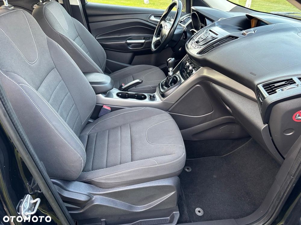 Ford Kuga 1.6 EcoBoost 2x4 Trend - 15