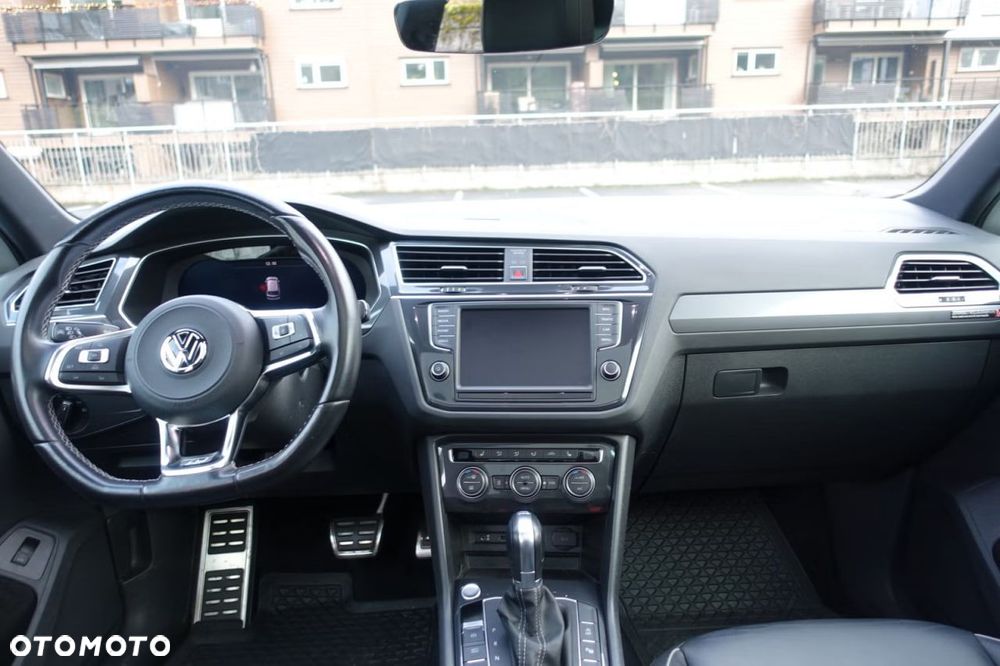 Volkswagen Tiguan 2.0 TDI SCR 4MotION DSG R-Line - 17