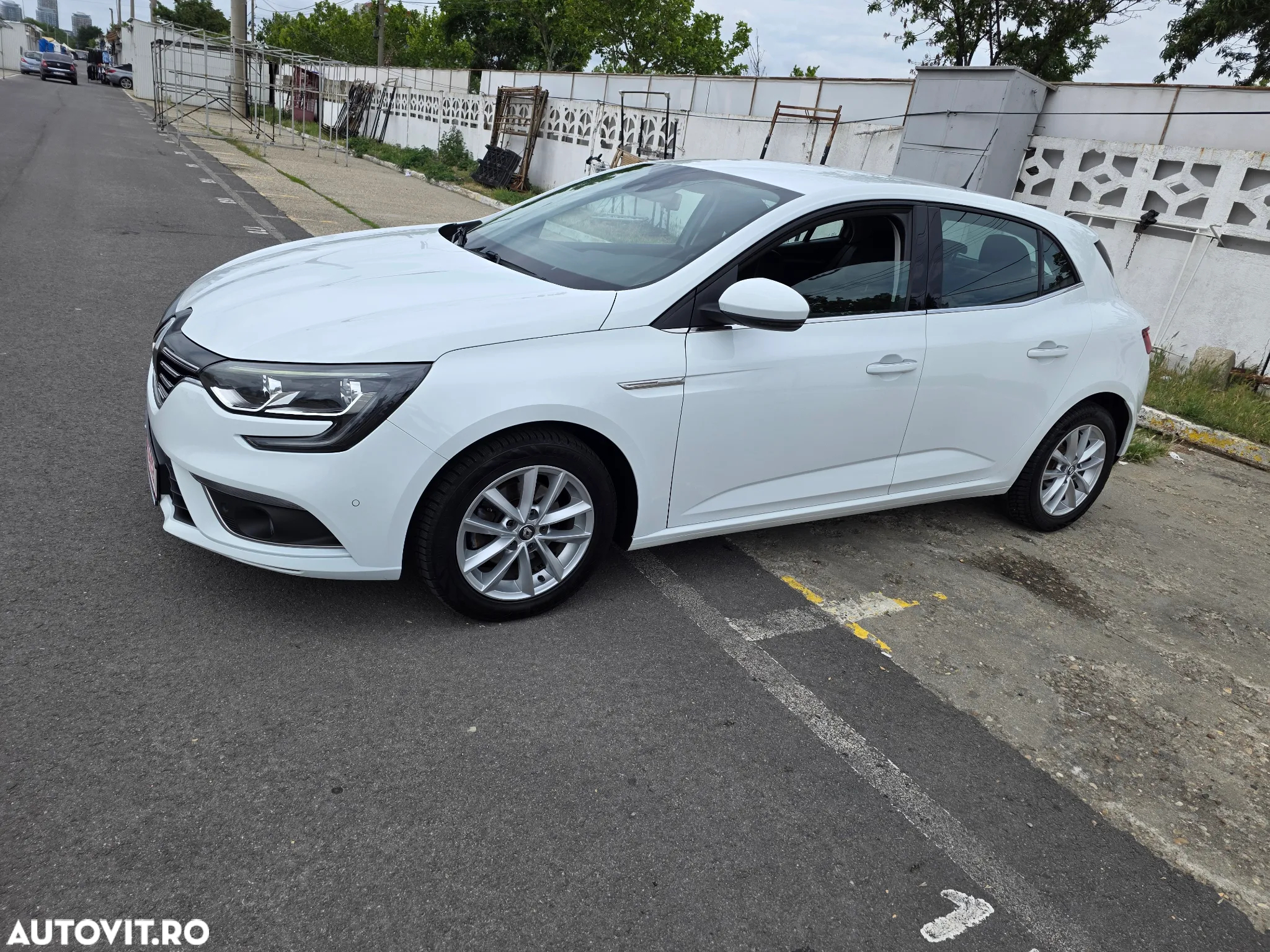 Renault Megane ENERGY TCe 130 INTENS - 5