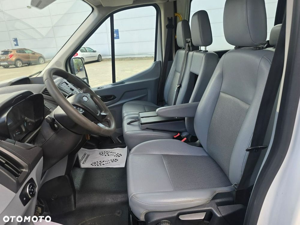 Ford Transit - 19