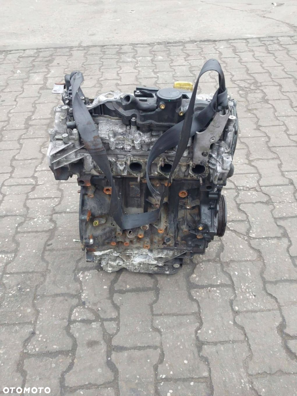 SILNIK M9R TRAFIC VIVARO 2.0 DCI - 2
