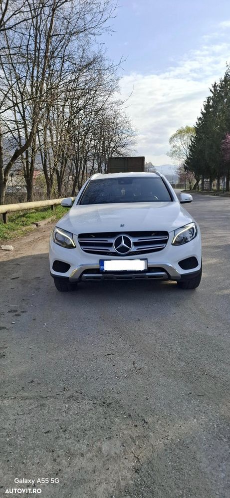 Mercedes-Benz GLC 250 d 4MATIC 9G-TRONIC AMG Line - 2