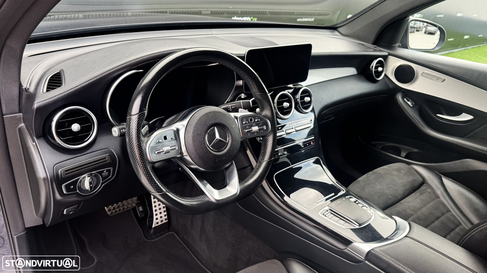 Mercedes-Benz GLC 300 Coupe de 4Matic 9G-TRONIC AMG Line Plus - 10