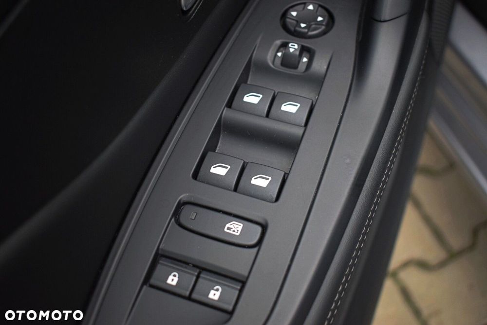 Peugeot 308 1.2 PureTech Allure S&S EAT8 - 28