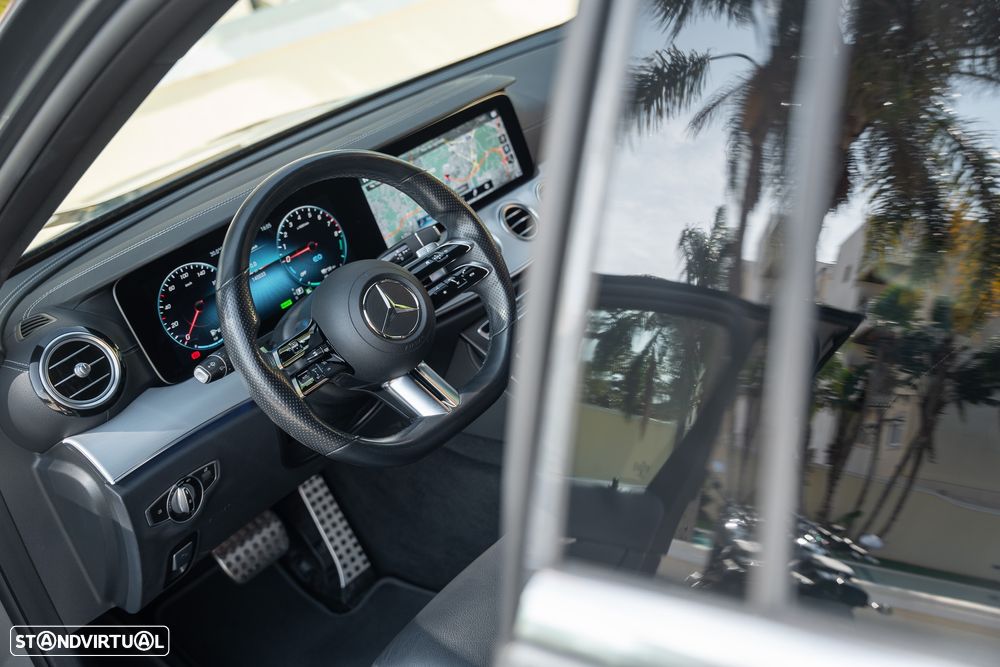 Mercedes-Benz E 300 e AMG Line - 31