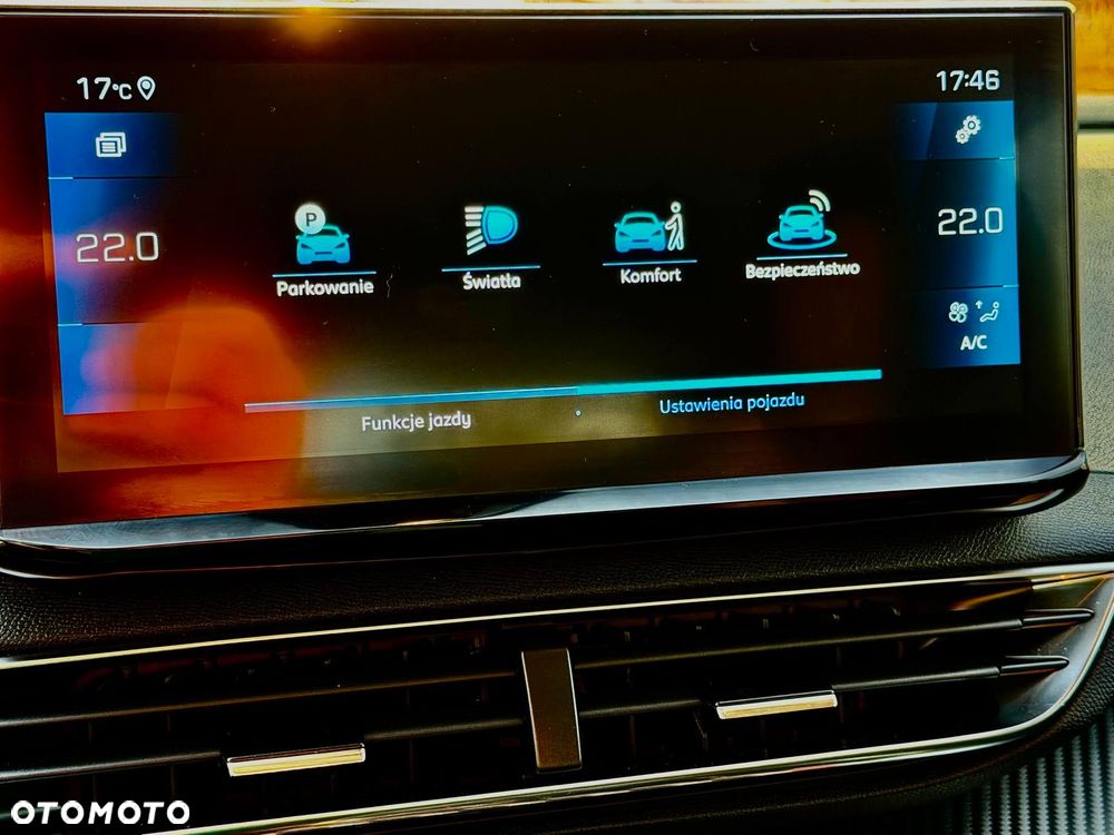 Peugeot 3008 1.2 PureTech GPF Active S&S EAT8 - 11