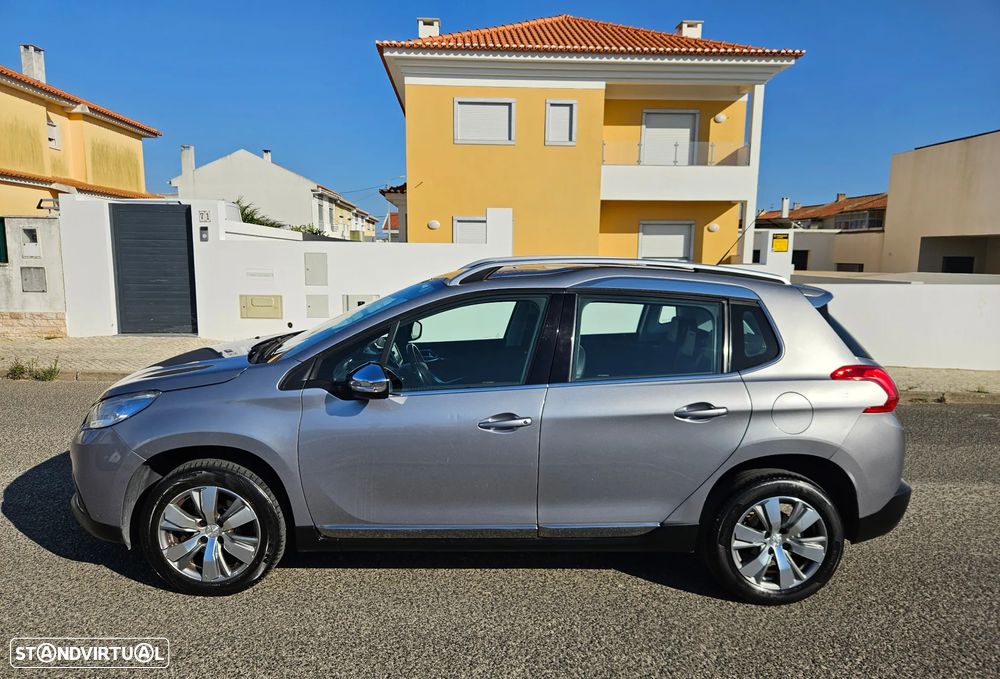 Peugeot 2008 1.2 PureTech Allure - 18