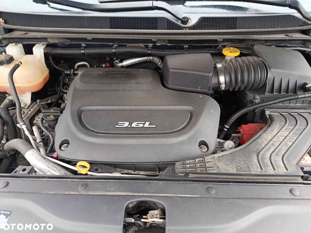 Chrysler Pacifica - 38