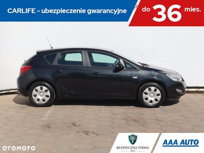 Opel Astra - 8