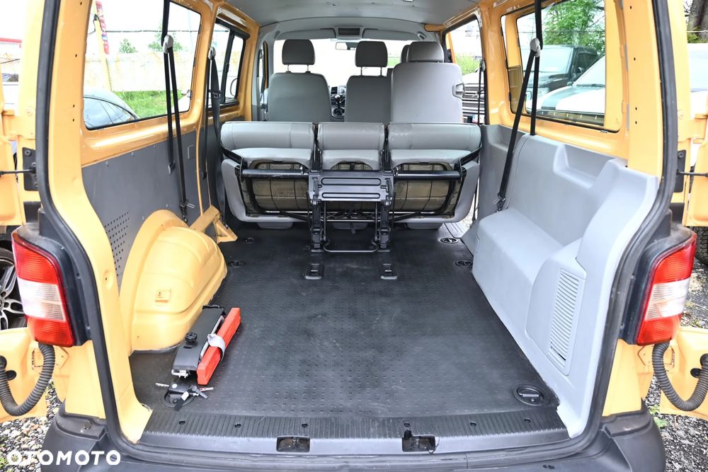 Volkswagen Transporter - 27