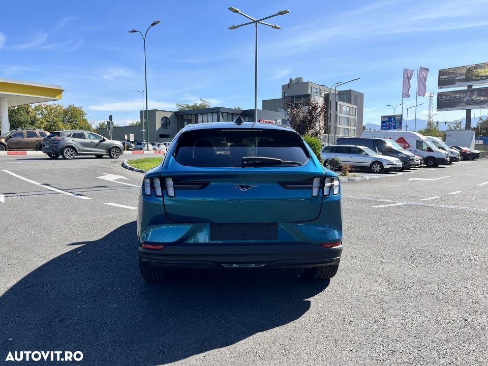 Ford Mustang Mach-E AWD 276 kW 88 kWh Premium - 5