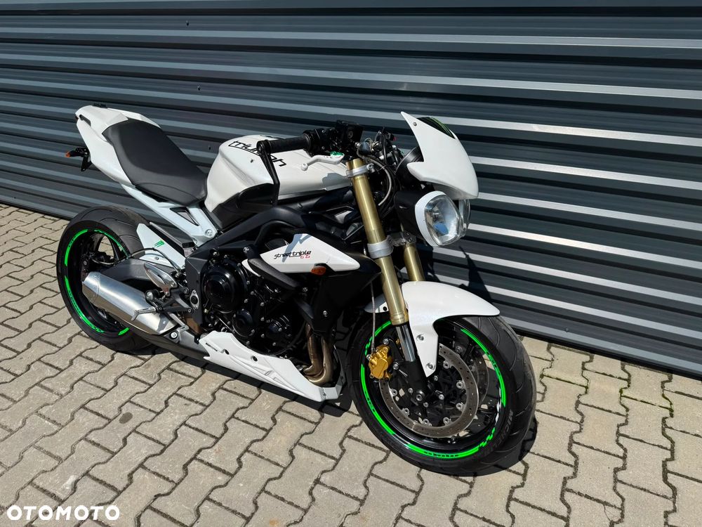 Triumph Street Triple - 4