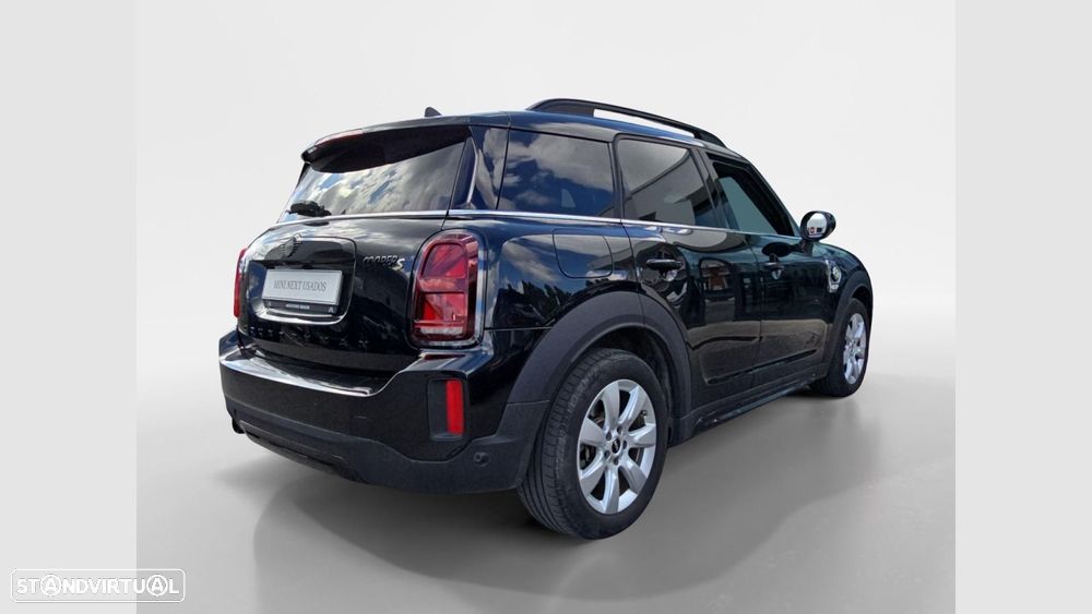 MINI Countryman Cooper SE Premium Classic Auto - 2