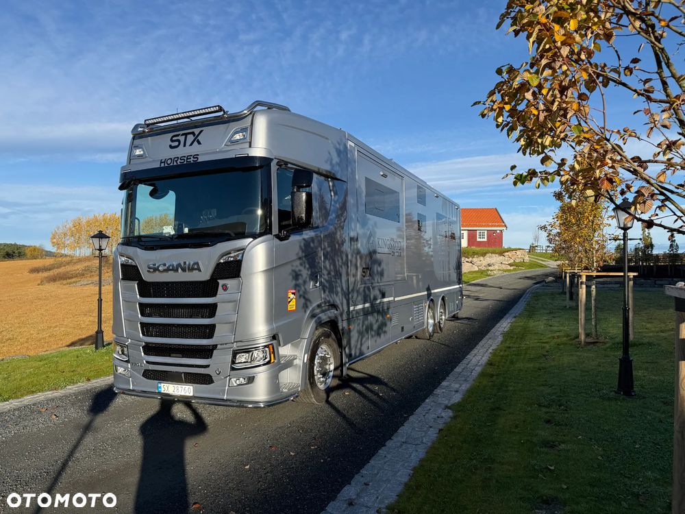 Scania Koniowóz STX S770 5-koni + Duża przyczepa, 4-konie - 2