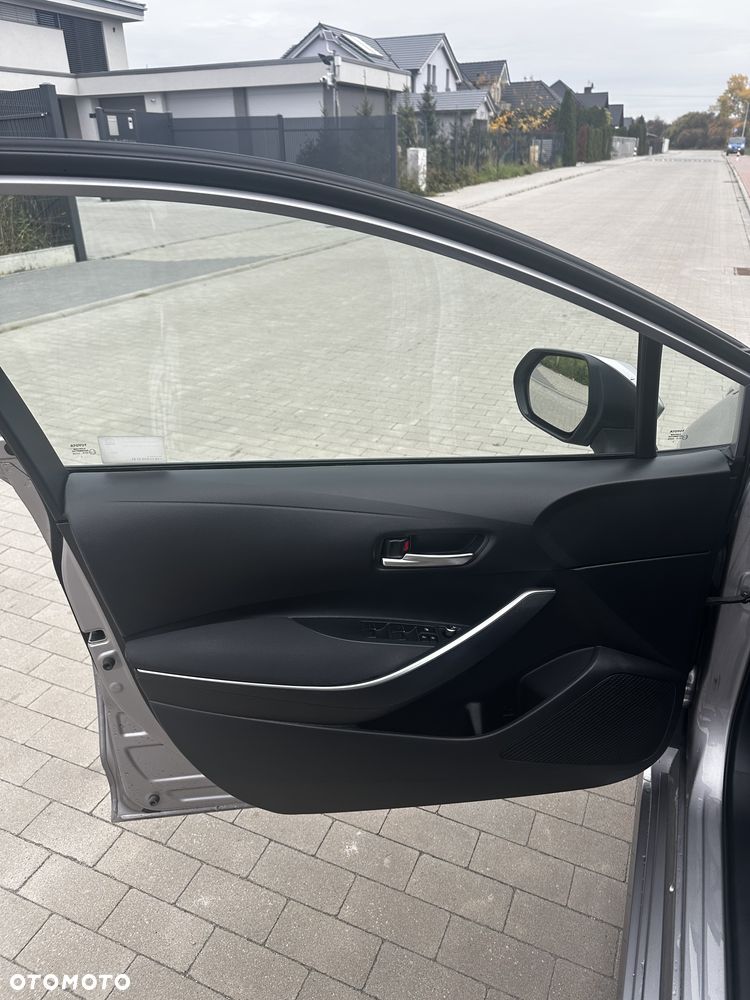 Toyota Corolla 1.8 Hybrid Comfort - 10