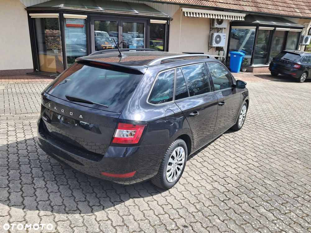 Skoda Fabia 1.0 TSI Ambition - 4