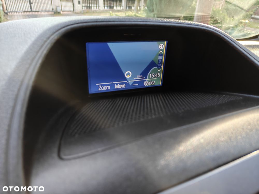 Ford Tourneo Custom - 9