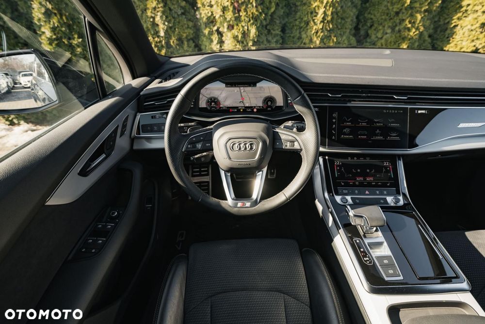 Audi Q7 - 11